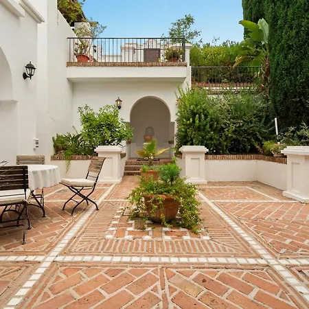 Mediterranean On Aloha Golf With Pool Rdr584 Villa *